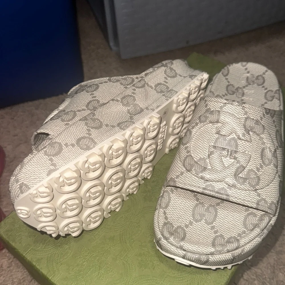 Miami Gucci Slides - Picture 2 of 2